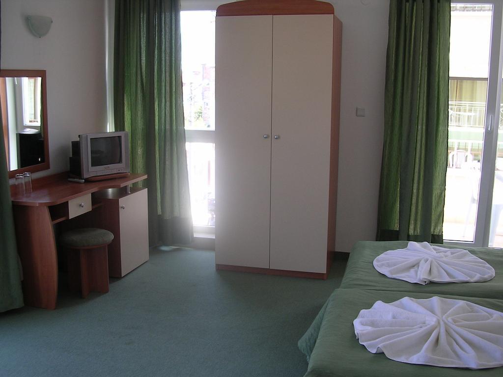 Pension Ruskovi Guesthouse Равда Экстерьер фото