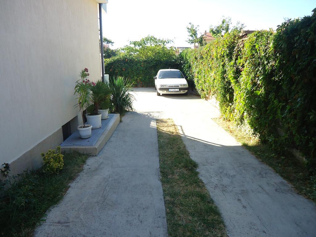 Pension Ruskovi Guesthouse Равда Экстерьер фото