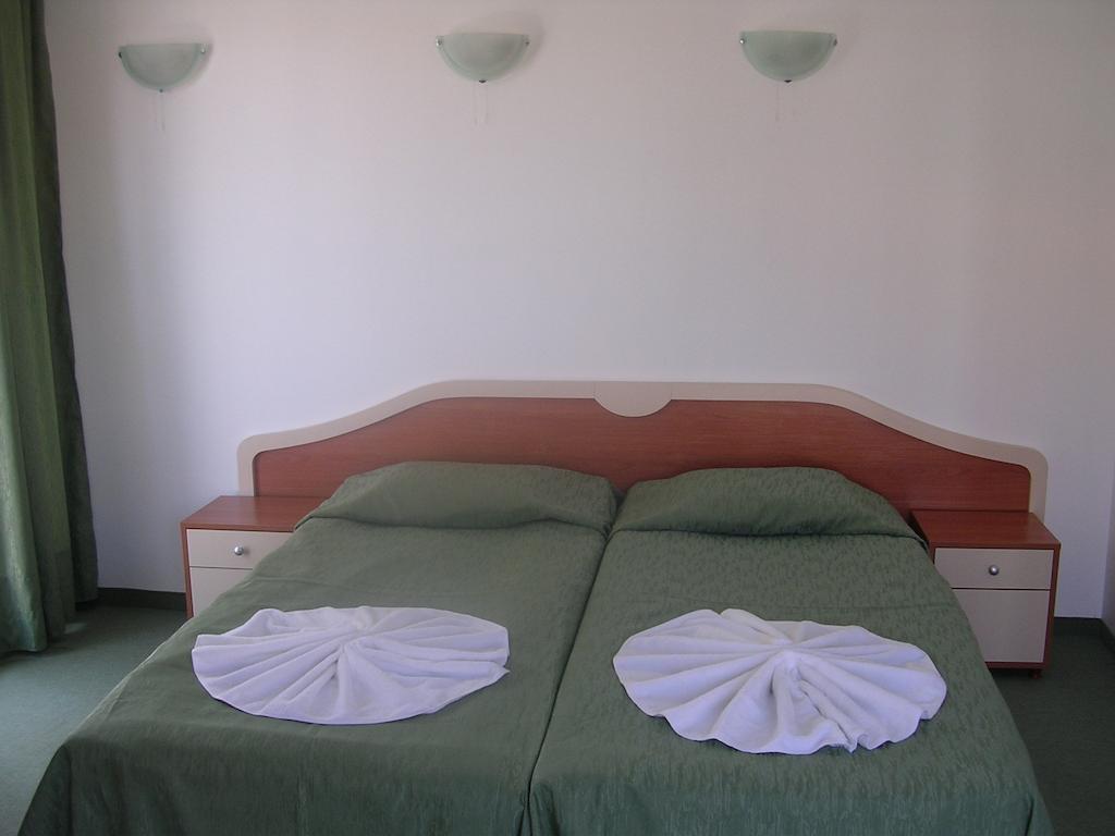 Pension Ruskovi Guesthouse Равда Экстерьер фото