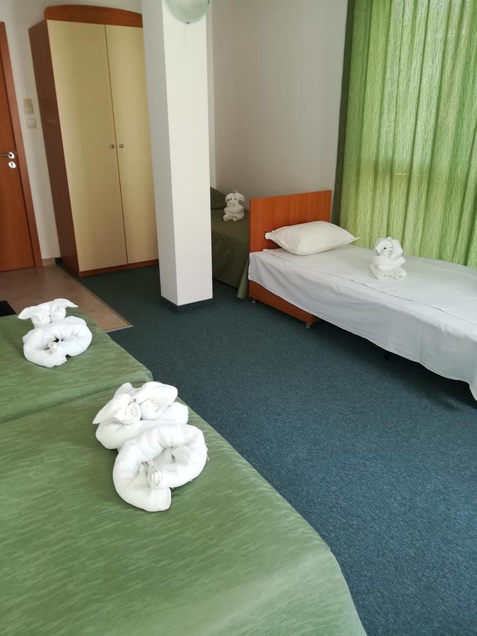 Pension Ruskovi Guesthouse Равда Экстерьер фото